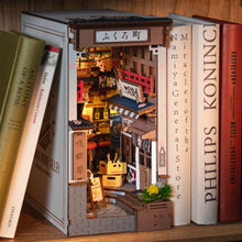 Carica l&#39;immagine nel visualizzatore di Gallery, Book Nook - Vicolo del Vino di Sakura