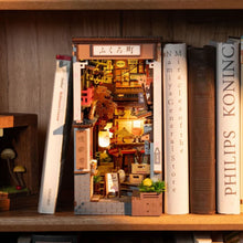 Carica l&#39;immagine nel visualizzatore di Gallery, Book Nook - Vicolo del Vino di Sakura