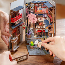 Carica l&#39;immagine nel visualizzatore di Gallery, Book Nook - Vicolo del Vino di Sakura