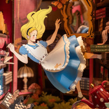 Carica l&#39;immagine nel visualizzatore di Gallery, Book Nook - Avventure di Alice