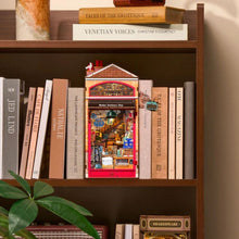 Carica l'immagine nel visualizzatore di Gallery, Book Nook - Piccola Cartoleria