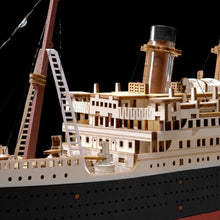 Carica l'immagine nel visualizzatore di Gallery, Puzzle 3D - 1912 Esploratore dell'Atlantico