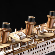 Carica l'immagine nel visualizzatore di Gallery, Puzzle 3D - 1912 Esploratore dell'Atlantico
