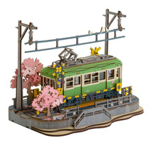 Carica l&#39;immagine nel visualizzatore di Gallery, Puzzle 3D - Viaggio in Tram Sakura