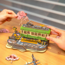 Carica l&#39;immagine nel visualizzatore di Gallery, Puzzle 3D - Viaggio in Tram Sakura