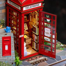 Carica l'immagine nel visualizzatore di Gallery, Puzzle 3D - Cabina di libri in primavera