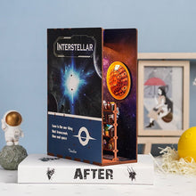 Carica l&#39;immagine nel visualizzatore di Gallery, Book Nook - Interstellare