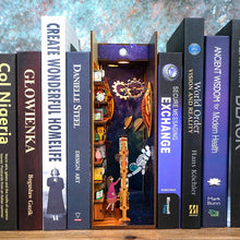 Carica l&#39;immagine nel visualizzatore di Gallery, Book Nook - Interstellare
