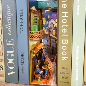 Book Nook - Il Mondo di Vincent