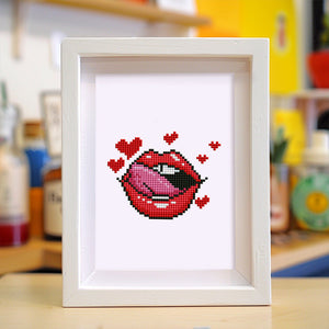 Mini Set Diamond Painting 15x20cm (2 pezzi) - Labbra Rosse e Torta ai Frutti di Bosco