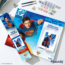 Carica l'immagine nel visualizzatore di Gallery, Dipingere con i numeri - Superman tra le nuvole