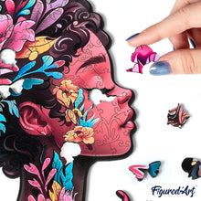 Carica l&#39;immagine nel visualizzatore di Gallery, Puzzle in Legno Adulti - Ritratto di Donna Floreale