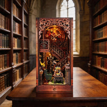 Carica l'immagine nel visualizzatore di Gallery, Book Nook - Biblioteca Magica di Hogg