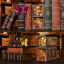 Carica l'immagine nel visualizzatore di Gallery, Book Nook - Stanza delle Farfalle