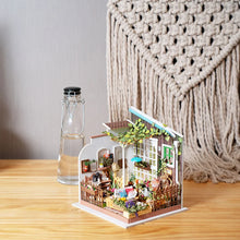 Carica l&#39;immagine nel visualizzatore di Gallery, Casa in miniatura 3D - La casa dei fiori di Miller