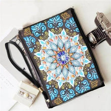 Carica l&#39;immagine nel visualizzatore di Gallery, Borsa da Polso Diamond Painting con Mandala Blu