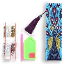 Carica l'immagine nel visualizzatore di Gallery, Segnalibro Diamond Painting con Pavone Blu
