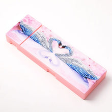 Carica l&#39;immagine nel visualizzatore di Gallery, Astuccio per penne Diamond Painting Cigni