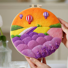 Carica l&#39;immagine nel visualizzatore di Gallery, Needle Felting Mongolfiere