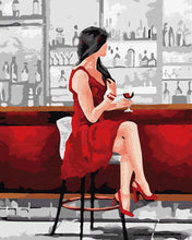 Carica l&#39;immagine nel visualizzatore di Gallery, Dipingere con i numeri - Donna in rosso con calice di vino Figured&#39;Art