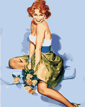 Carica l&#39;immagine nel visualizzatore di Gallery, Dipingere con i numeri - Pin-up vintage con bouquet Figured&#39;Art
