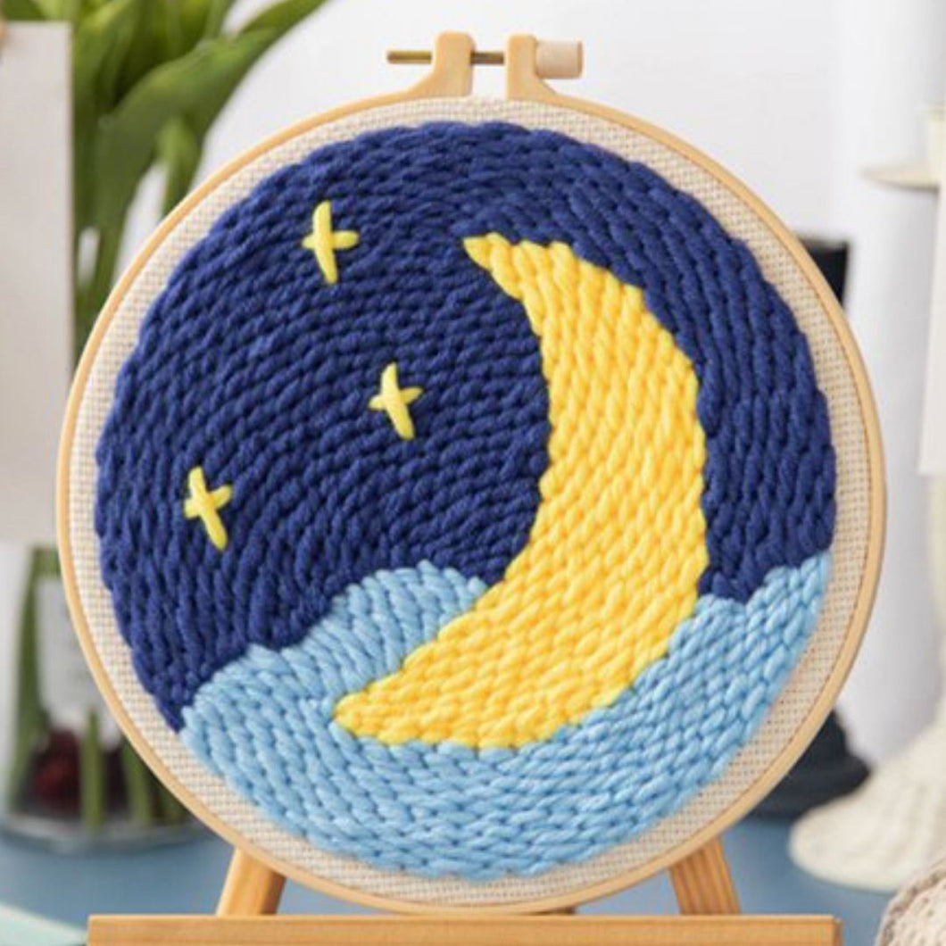 Punch Needle Luna crescente