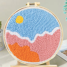 Carica l&#39;immagine nel visualizzatore di Gallery, Punch Needle Bella vista soleggiata