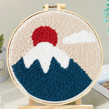 Carica l&#39;immagine nel visualizzatore di Gallery, Punch Needle Alba nevosa