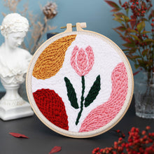 Carica l&#39;immagine nel visualizzatore di Gallery, Punch Needle Kit Tulipano rosa