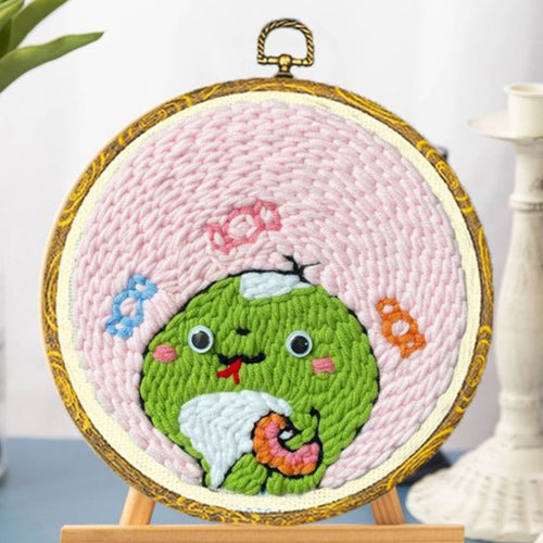 Punch Needle Piccolo serpente con una ciambella