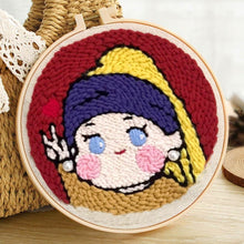 Carica l&#39;immagine nel visualizzatore di Gallery, Punch Needle Bambina con perle