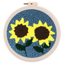 Carica l&#39;immagine nel visualizzatore di Gallery, Punch Needle Girasoli