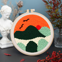 Carica l&#39;immagine nel visualizzatore di Gallery, Punch Needle Kit Tramonto di fuoco