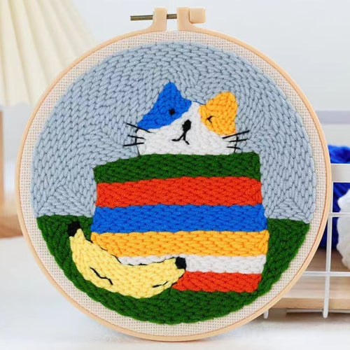 Punch Needle Un gatto nel suo cestino